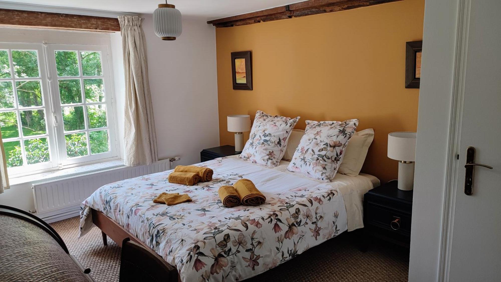 Bed and Breakfast Le Moulin Grenon Mézilles Esterno foto